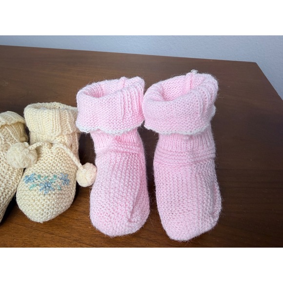 Vtg Crochet Baby Bootie Lot of 3 Infant Pink Cream Mint Green Pom Pom - Picture 2 of 11